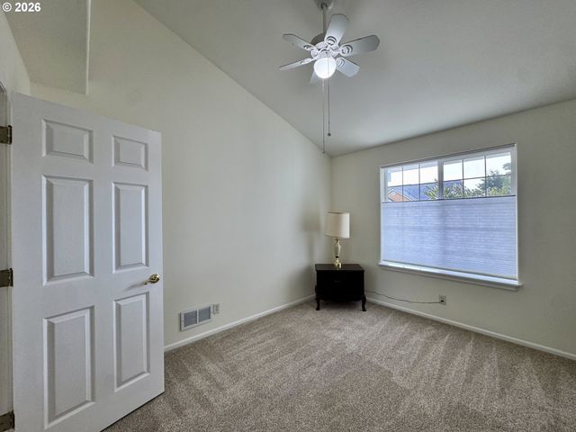 18 MARINERS Ln, Florence, OR 97439