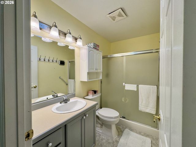 18 MARINERS Ln, Florence, OR 97439