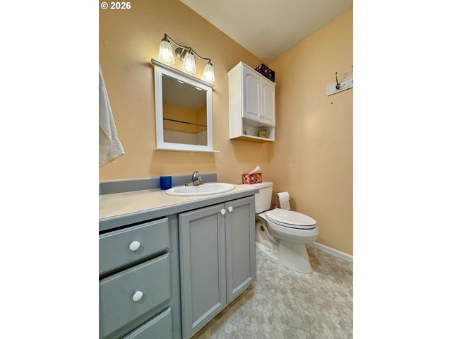 18 MARINERS Ln, Florence, OR 97439