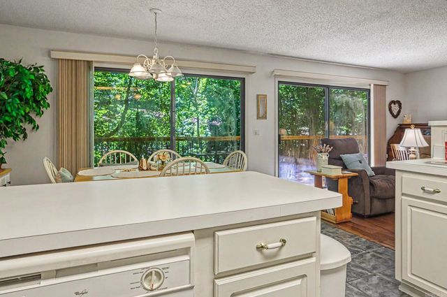 36 Cambre Circle, Hot Springs Village, AR 71909