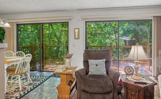 36 Cambre Circle, Hot Springs Village, AR 71909