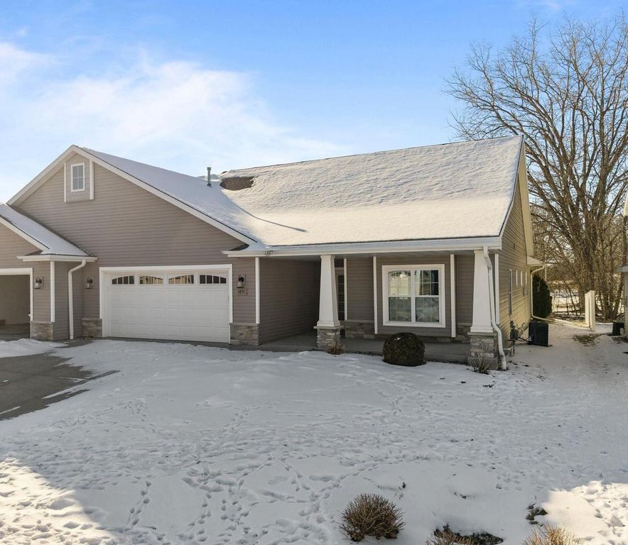 1857 N MARGARET STREET, Appleton, WI 54913