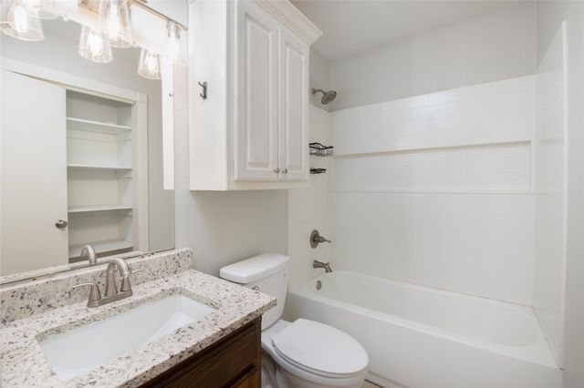 1717 Meadow Oak Street, Denton, TX 76209