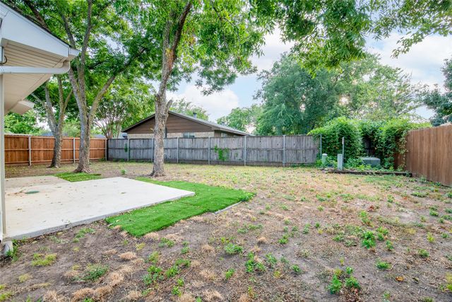 1717 Meadow Oak Street, Denton, TX 76209