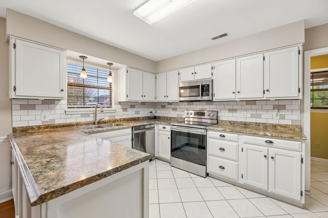 6565 Hickory Meadow Drive, Chattanooga, TN 37421