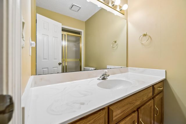 6565 Hickory Meadow Drive, Chattanooga, TN 37421