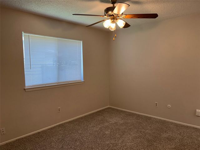 1210 S Clark Road, Cedar Hill, TX 75104