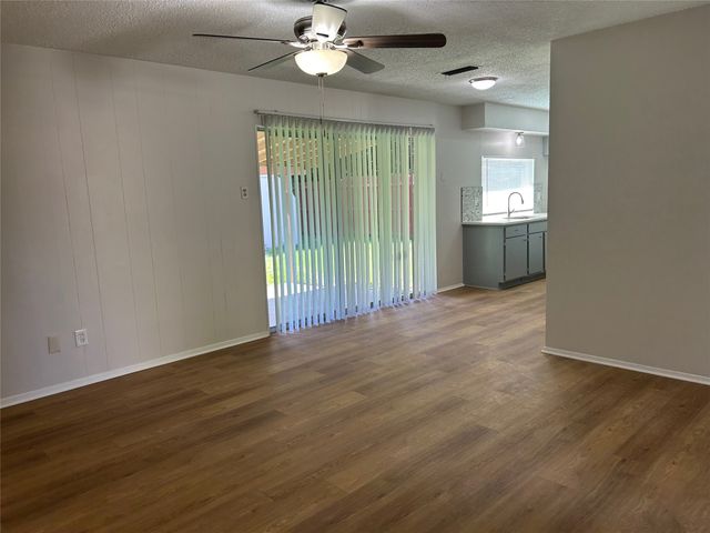 1210 S Clark Road, Cedar Hill, TX 75104