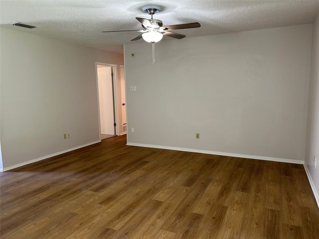 1210 S Clark Road, Cedar Hill, TX 75104
