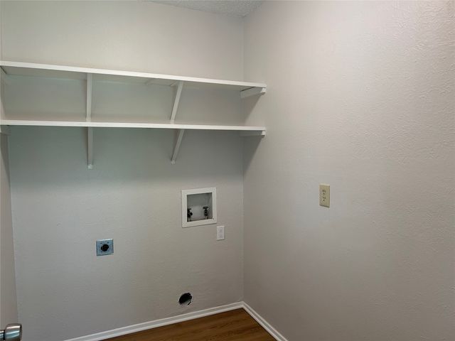 1210 S Clark Road, Cedar Hill, TX 75104