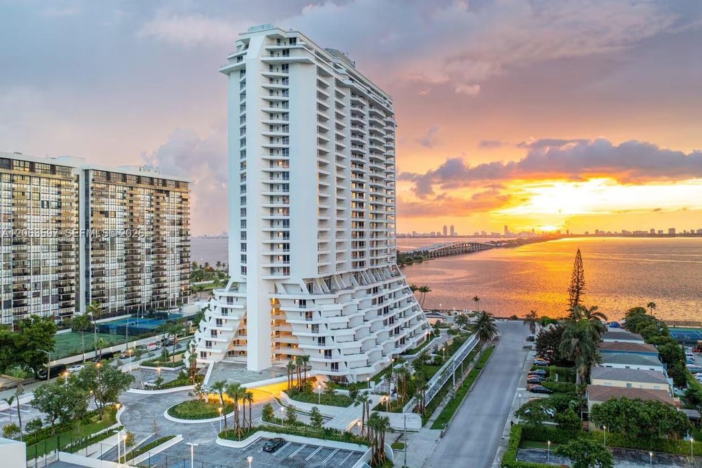 555 NE 34th St 1409, Miami, FL 33137