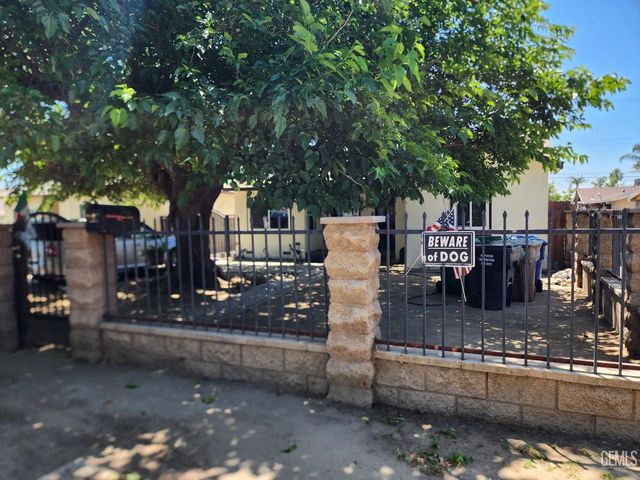 2107 Oregon Street, Bakersfield, CA 93305