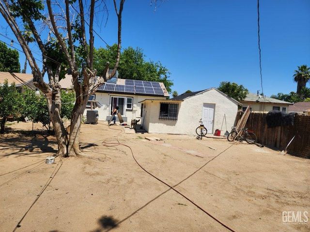 2107 Oregon Street, Bakersfield, CA 93305