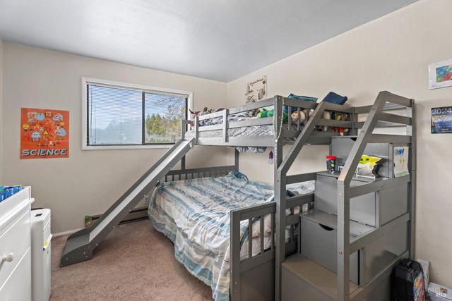 28060 Poppy Dr, Willits, CA 95490