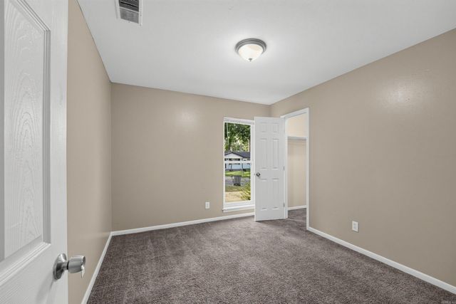 11 Regency Circle, Little Rock, AR 72209