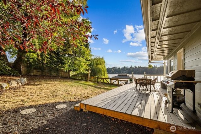 5680 Long Lake Road SE, Port Orchard, WA 98367