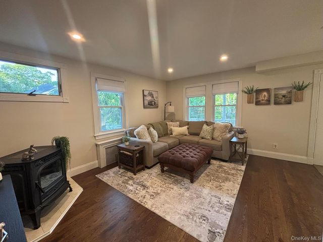 130 Hallock Landing Road, Rocky Point, NY 11778
