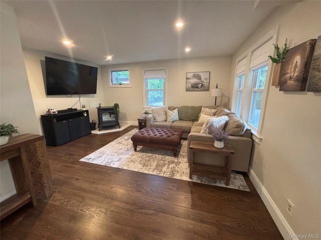 130 Hallock Landing Road, Rocky Point, NY 11778