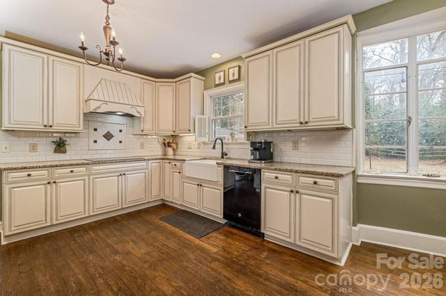 259 Sunset Drive SE, Concord, NC 28025