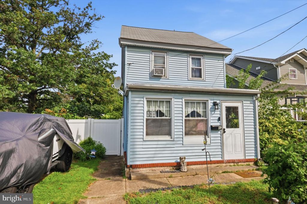 17 POLK ST, RIVERSIDE, NJ 08075 — exterior