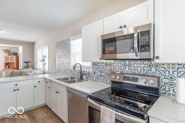 621 N Bradley Avenue, Indianapolis, IN 46201