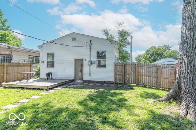 621 N Bradley Avenue, Indianapolis, IN 46201