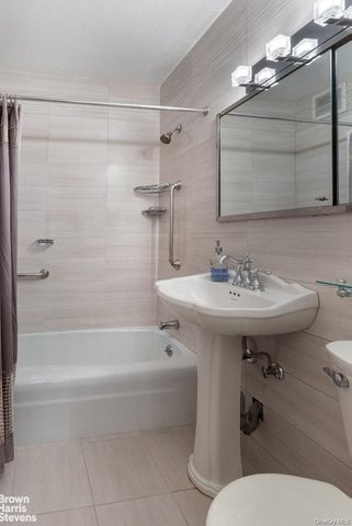 4455 Douglas Avenue 7A, Bronx, NY 10471