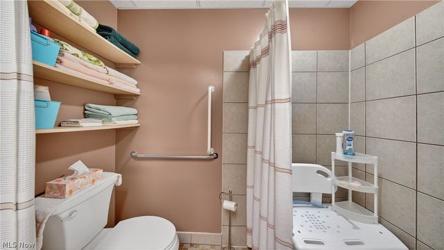 7044 Pitts Boulevard, North Ridgeville, OH 44039