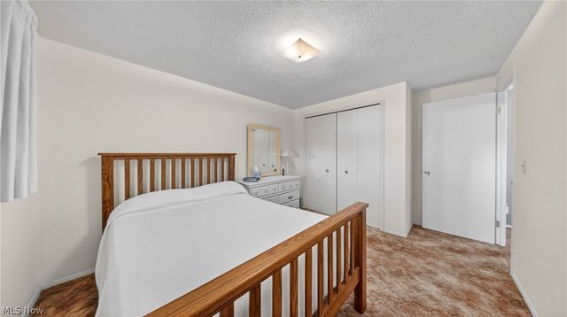 7044 Pitts Boulevard, North Ridgeville, OH 44039