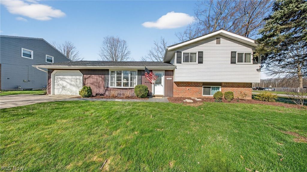 7044 Pitts Boulevard, North Ridgeville, OH 44039