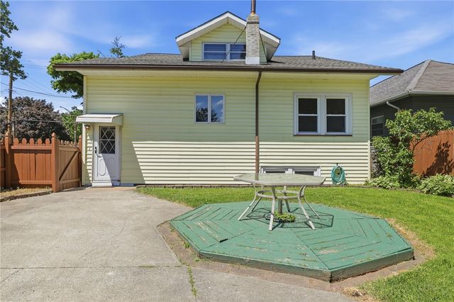 849 Ridgeway Avenue, Rochester, NY 14615