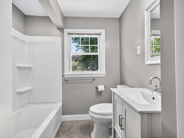 132 Woodley Ave, Boston, MA 02132