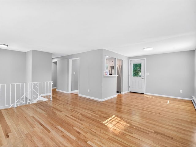 132 Woodley Ave, Boston, MA 02132