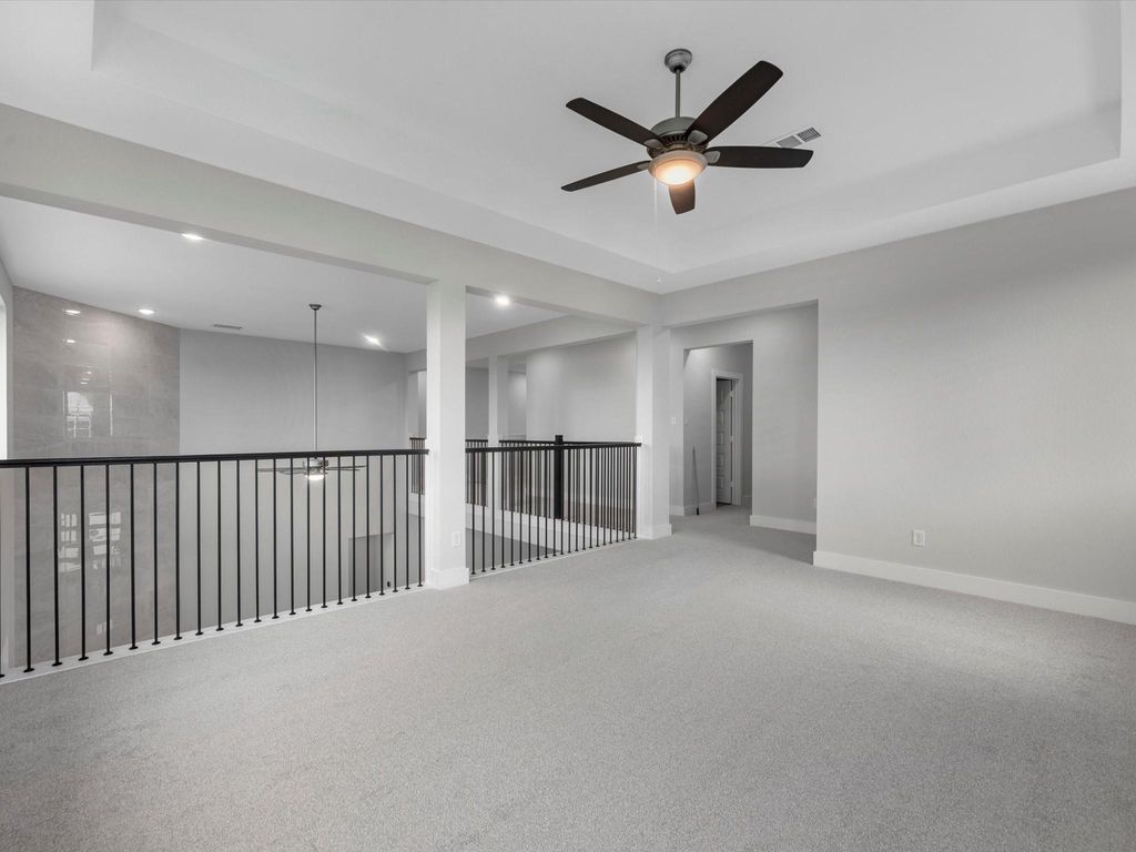 Image 18 of property listing at 2723 Crown Ridge Drive, Missouri City, TX 77459