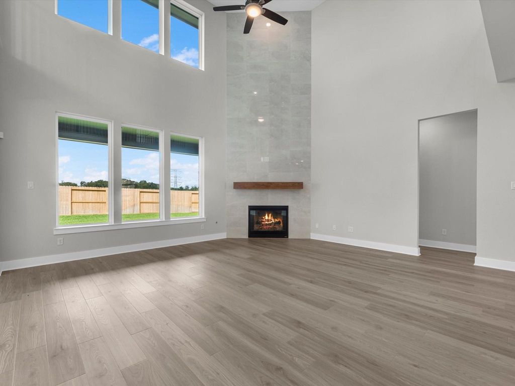 Image 9 of property listing at 2723 Crown Ridge Drive, Missouri City, TX 77459