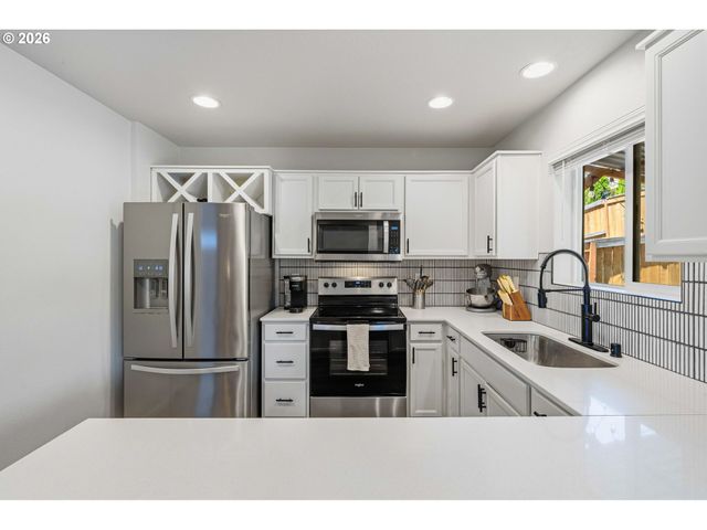2100 S MEADOWLARK Loop, Ridgefield, WA 98642