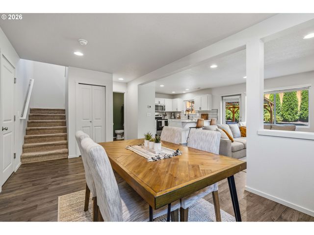 2100 S MEADOWLARK Loop, Ridgefield, WA 98642