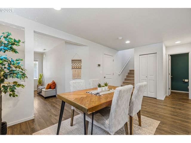 2100 S MEADOWLARK Loop, Ridgefield, WA 98642