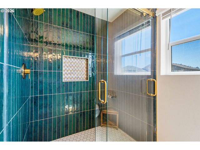 2100 S MEADOWLARK Loop, Ridgefield, WA 98642