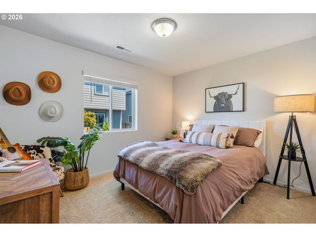 2100 S MEADOWLARK Loop, Ridgefield, WA 98642