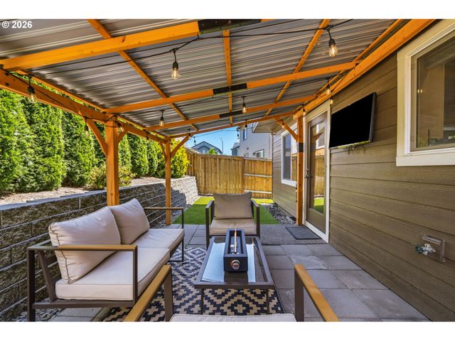 2100 S MEADOWLARK Loop, Ridgefield, WA 98642