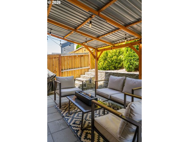 2100 S MEADOWLARK Loop, Ridgefield, WA 98642
