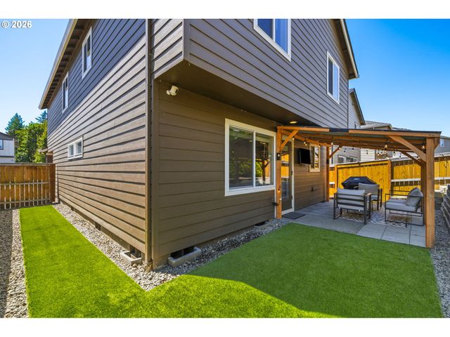 2100 S MEADOWLARK Loop, Ridgefield, WA 98642