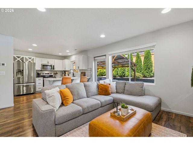 2100 S MEADOWLARK Loop, Ridgefield, WA 98642