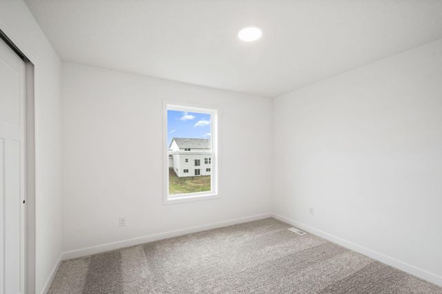 9686 Jasmine Avenue NE, Hanover, MN 55341