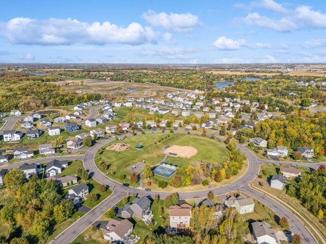 9686 Jasmine Avenue NE, Hanover, MN 55341