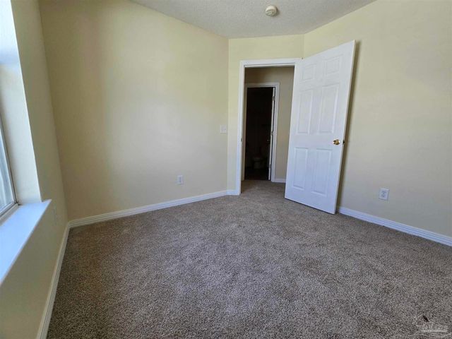 1082 Antigua Cir, Pensacola, FL 32506