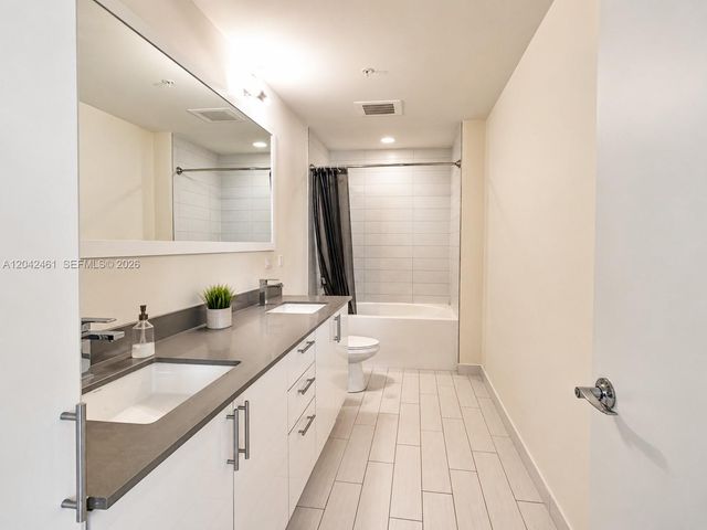 999 SW 1st Avenue 2211, Miami, FL 33130