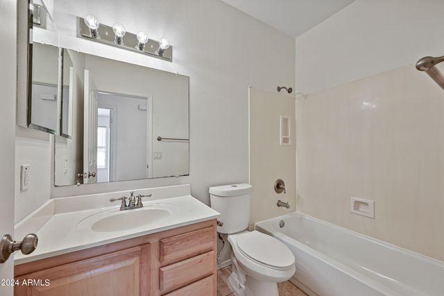7160 E Lindner Avenue, Mesa, AZ 85209
