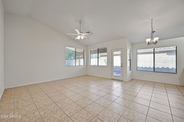7160 E Lindner Avenue, Mesa, AZ 85209